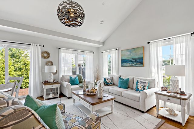 10 Bank Street UNIT 10, Eastham, MA 02642