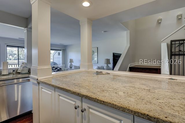 60 Carnoustie Rd Apt 979, Hilton Head Island, SC 29928