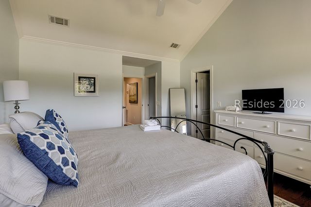 60 Carnoustie Rd Apt 979, Hilton Head Island, SC 29928