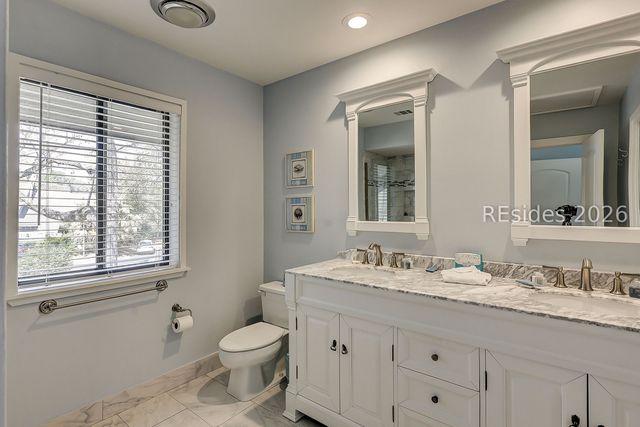 60 Carnoustie Rd Apt 979, Hilton Head Island, SC 29928