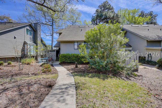 60 Carnoustie Rd Apt 979, Hilton Head Island, SC 29928