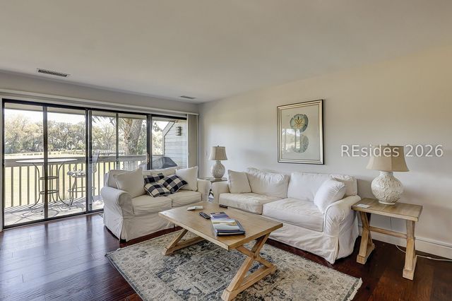 60 Carnoustie Rd Apt 979, Hilton Head Island, SC 29928