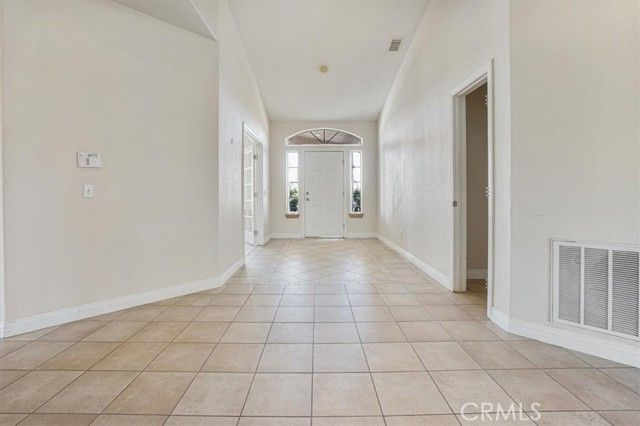 12771 Elm Street, Oak Hills, CA 92344