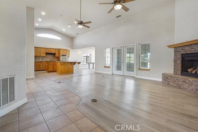 12771 Elm Street, Oak Hills, CA 92344