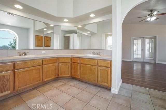 12771 Elm Street, Oak Hills, CA 92344