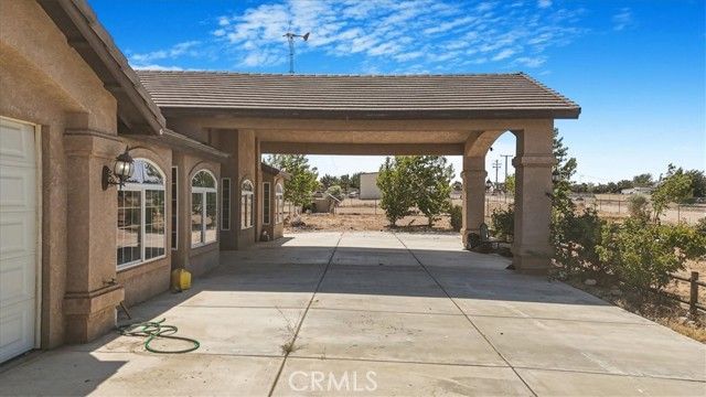 12771 Elm Street, Oak Hills, CA 92344