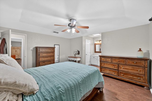 1145 S Timberline Drive, Benbrook, TX 76126