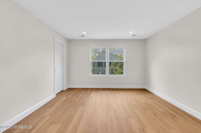 18-7 Augusta Court, Freehold, NJ 07728