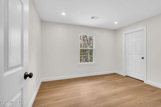 18-7 Augusta Court, Freehold, NJ 07728