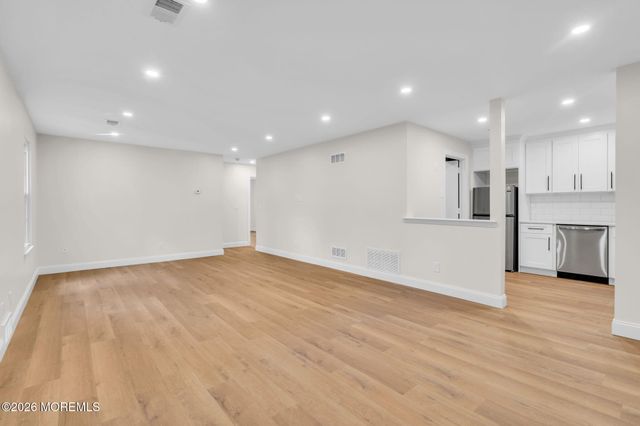 18-7 Augusta Court, Freehold, NJ 07728