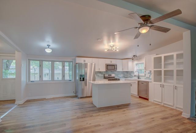 4605 Bear Lane, Valparaiso, IN 46383