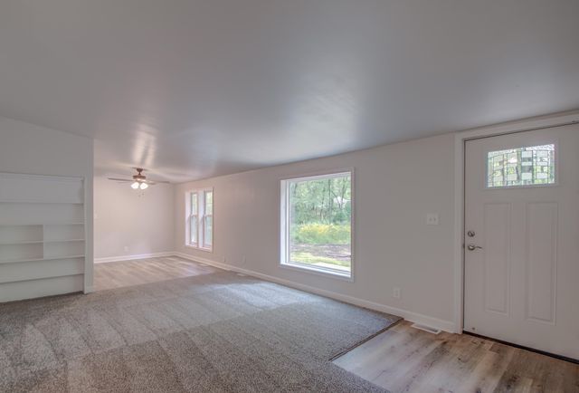 4605 Bear Lane, Valparaiso, IN 46383