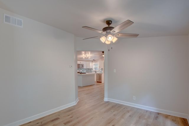 4605 Bear Lane, Valparaiso, IN 46383