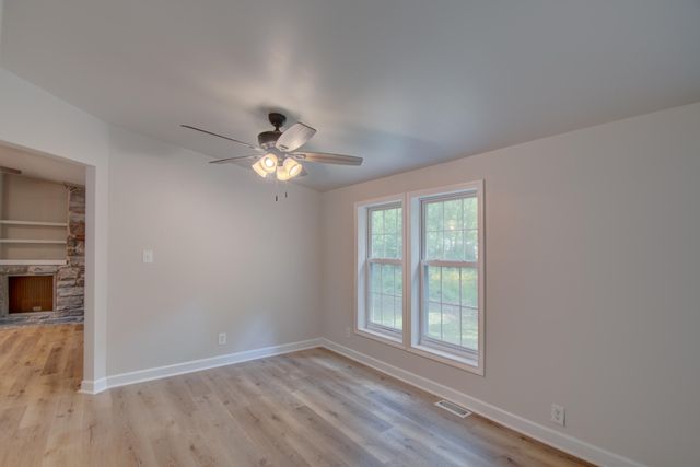 4605 Bear Lane, Valparaiso, IN 46383