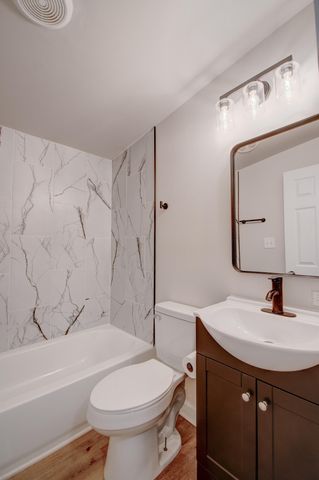 4605 Bear Lane, Valparaiso, IN 46383