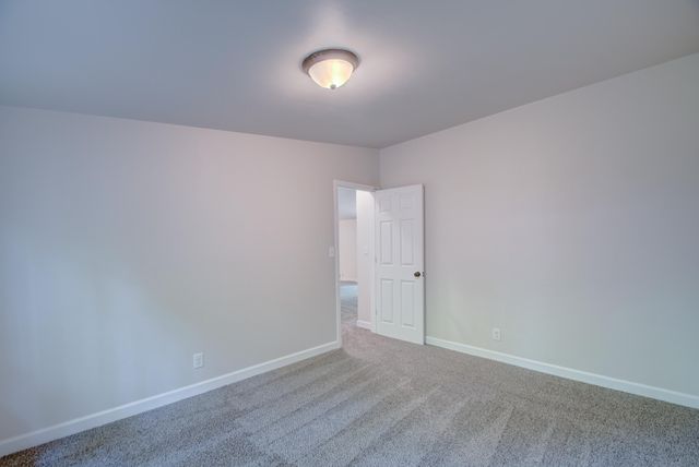 4605 Bear Lane, Valparaiso, IN 46383