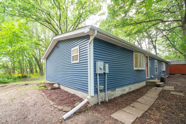 4605 Bear Lane, Valparaiso, IN 46383