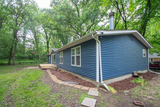 4605 Bear Lane, Valparaiso, IN 46383