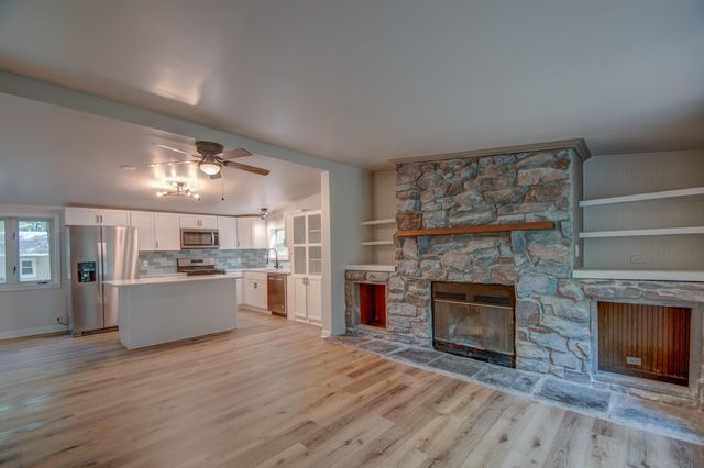 4605 Bear Lane, Valparaiso, IN 46383