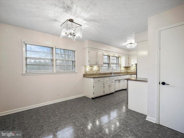 570 WELLTOWN RD, Winchester, VA 22603