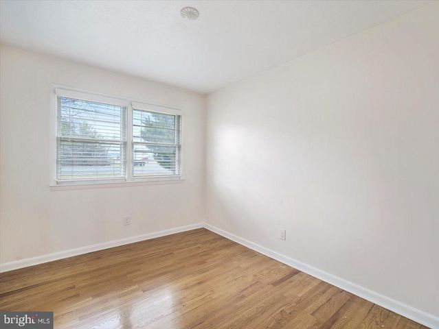 570 WELLTOWN RD, Winchester, VA 22603