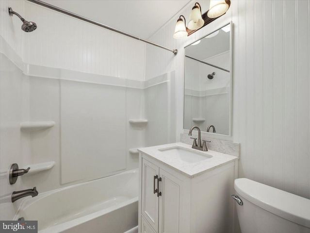 570 WELLTOWN RD, Winchester, VA 22603