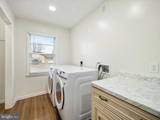 570 WELLTOWN RD, Winchester, VA 22603