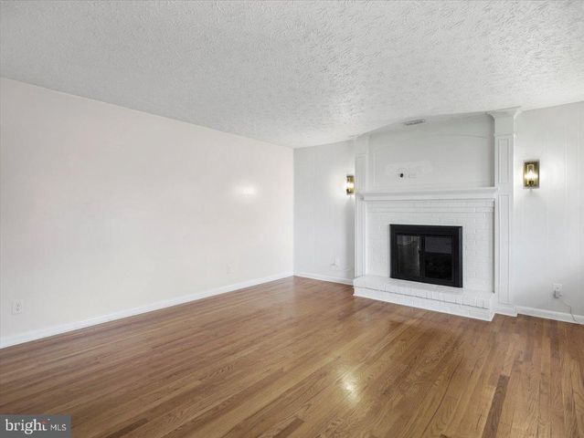 570 WELLTOWN RD, Winchester, VA 22603