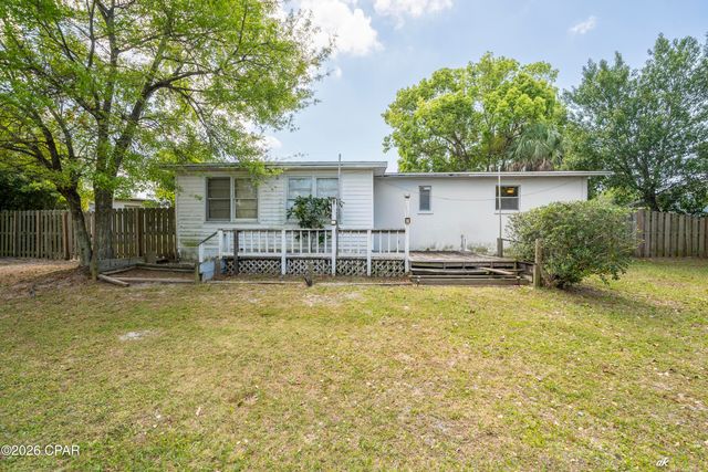 2224 Edgewood Drive, Panama City, FL 32405