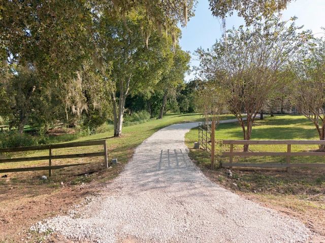 6531 Pool Hill Road, Fulshear, TX 77441