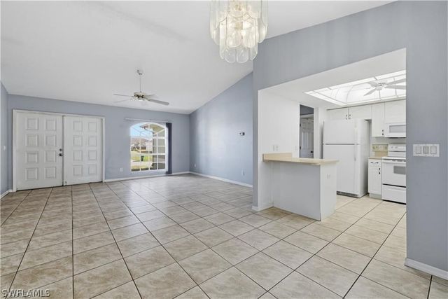 826 SE 5th CT, Cape Coral, FL 33990