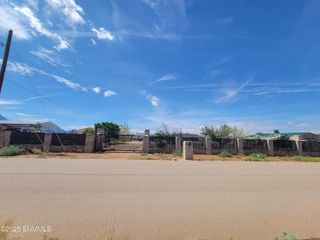 8990 Calle Del Llano, Las Cruces, NM 88012