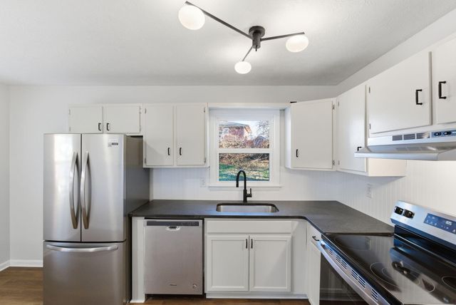 401 Hedgewood Drive, Lexington, KY 40509
