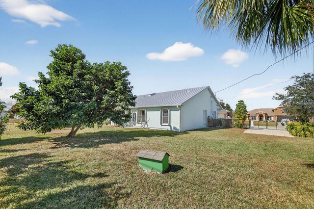 184 SW Uneeda Place, Port St. Lucie, Port St Lucie, FL 34953