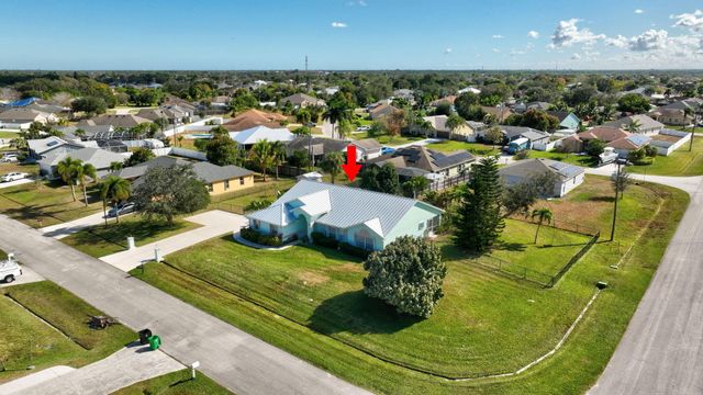 184 SW Uneeda Place, Port St. Lucie, Port St Lucie, FL 34953