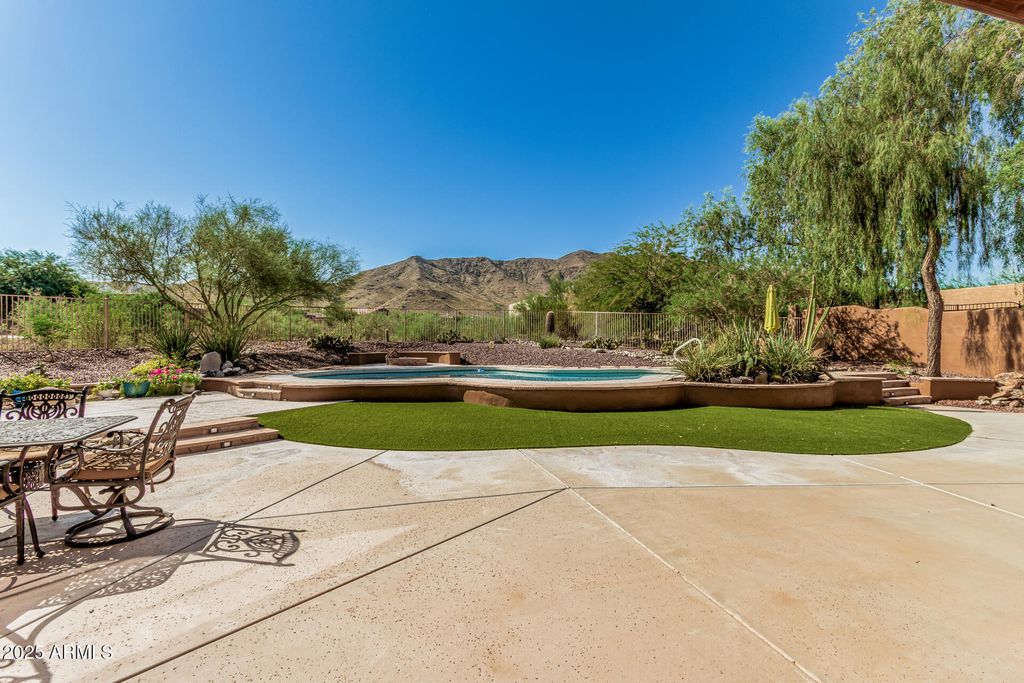 1619 W MOODY Trail, Phoenix, AZ 85041