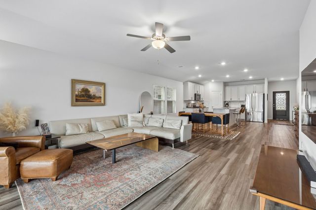5549 Cypress Willow Bend, Fort Worth, TX 76126