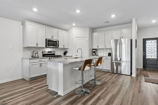 5549 Cypress Willow Bend, Fort Worth, TX 76126