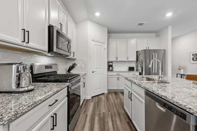 5549 Cypress Willow Bend, Fort Worth, TX 76126