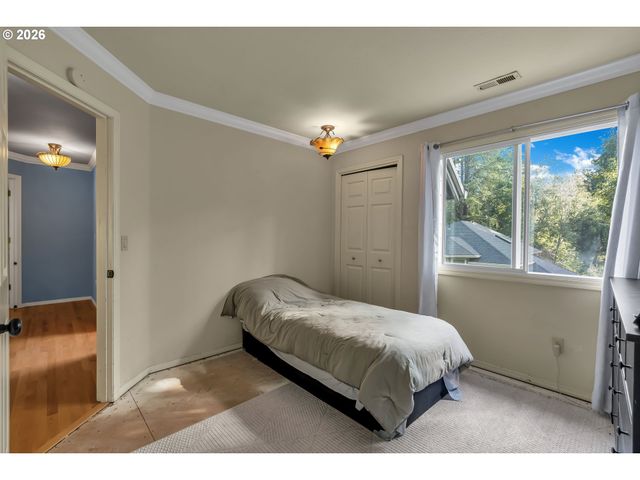706 Sw COLONY Dr, Portland, OR 97219