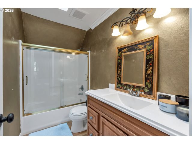706 Sw COLONY Dr, Portland, OR 97219