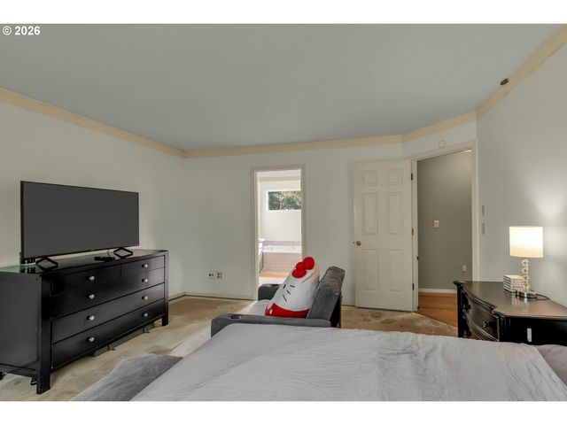 706 Sw COLONY Dr, Portland, OR 97219