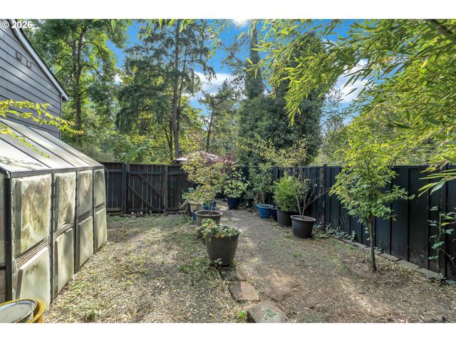 706 Sw COLONY Dr, Portland, OR 97219