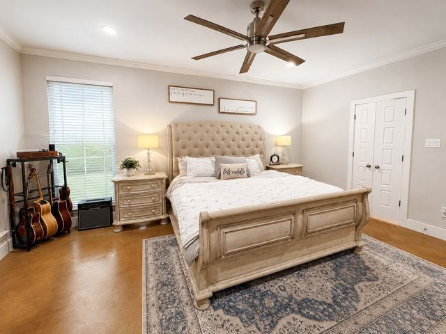 7204 Montgomery Road, Midlothian, TX 76065