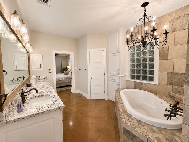 7204 Montgomery Road, Midlothian, TX 76065
