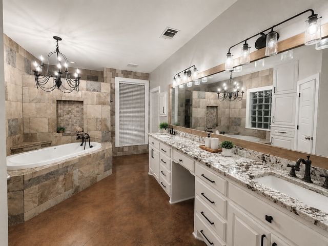 7204 Montgomery Road, Midlothian, TX 76065
