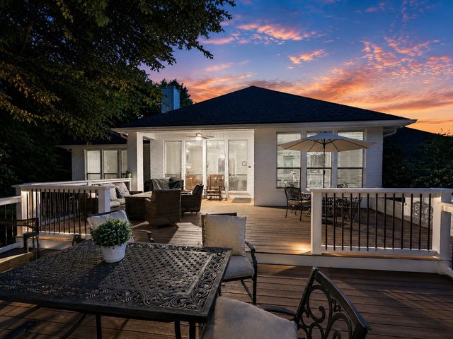 7204 Montgomery Road, Midlothian, TX 76065
