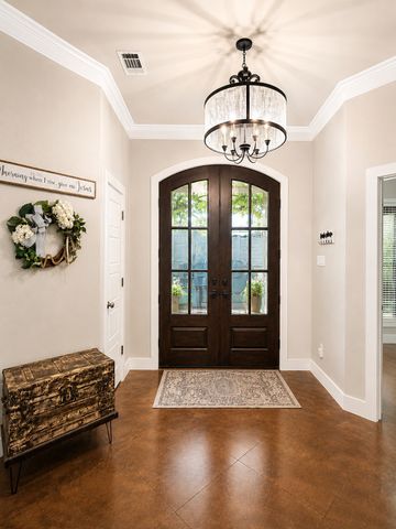 7204 Montgomery Road, Midlothian, TX 76065