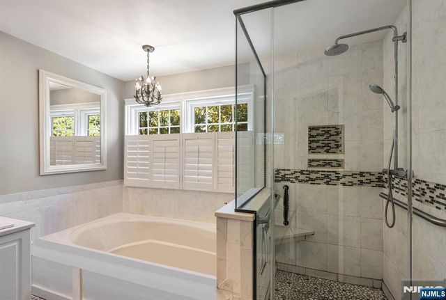 134 Arthur Court, Mahwah, NJ 07430