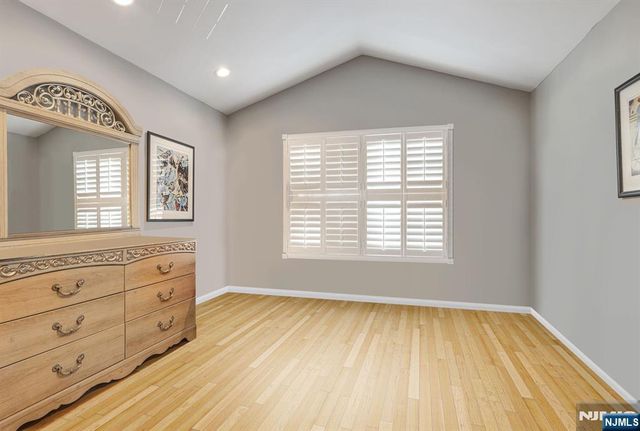 134 Arthur Court, Mahwah, NJ 07430